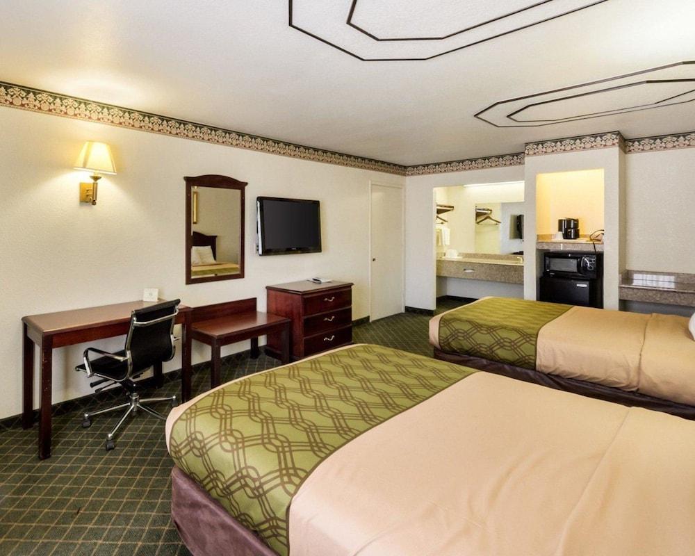 Three Rivers Executive Inn & Suites By Oyo Buitenkant foto