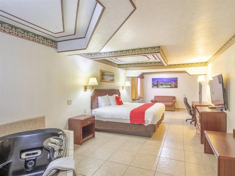 Three Rivers Executive Inn & Suites By Oyo Buitenkant foto