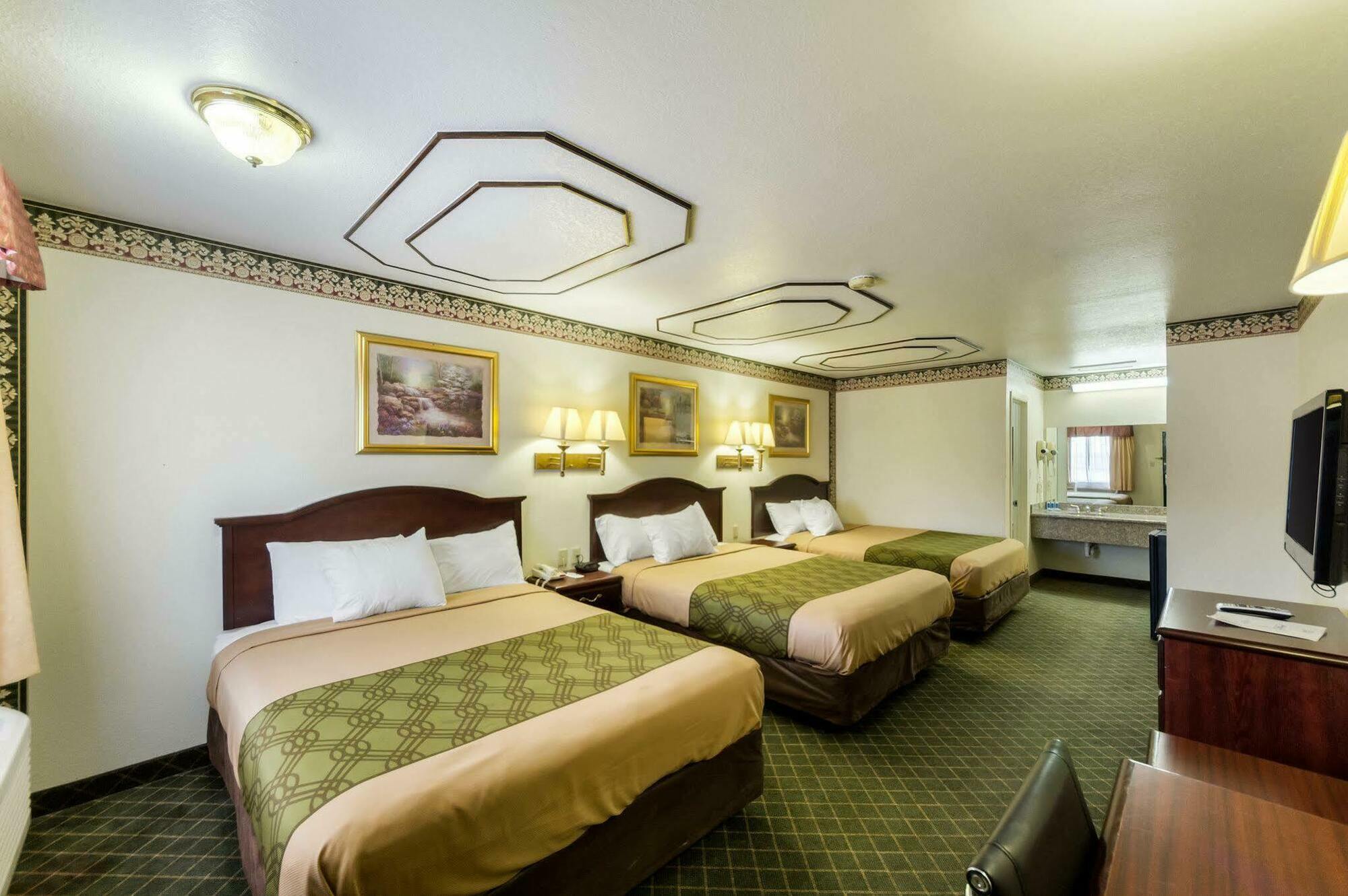 Three Rivers Executive Inn & Suites By Oyo Buitenkant foto