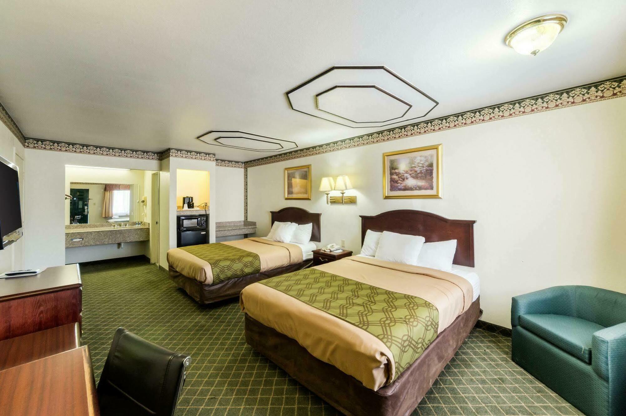 Three Rivers Executive Inn & Suites By Oyo Buitenkant foto